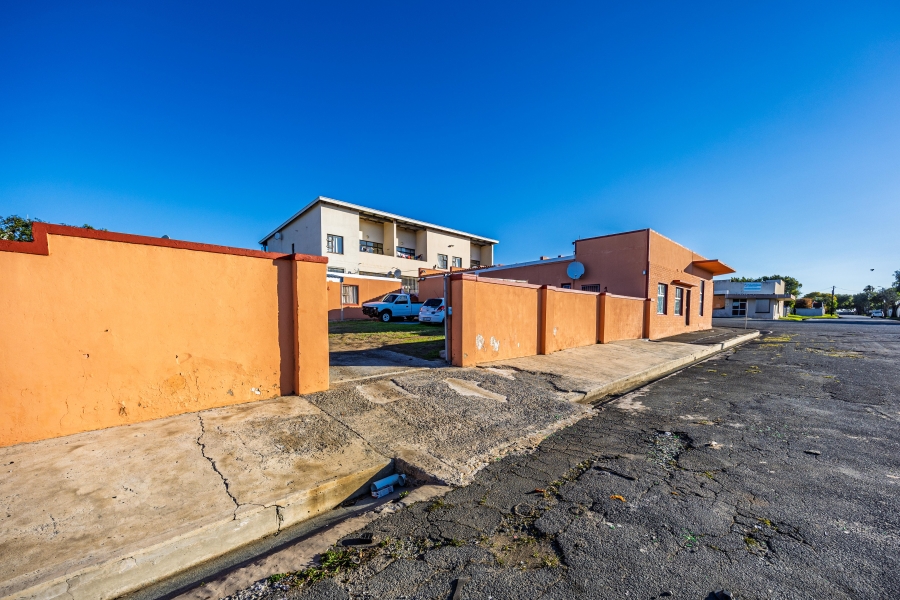 Commercial Property for Sale in Greenfields Eastern Cape